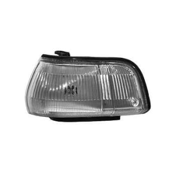 Luz de ciudad a la izquierda junto al faro TYC